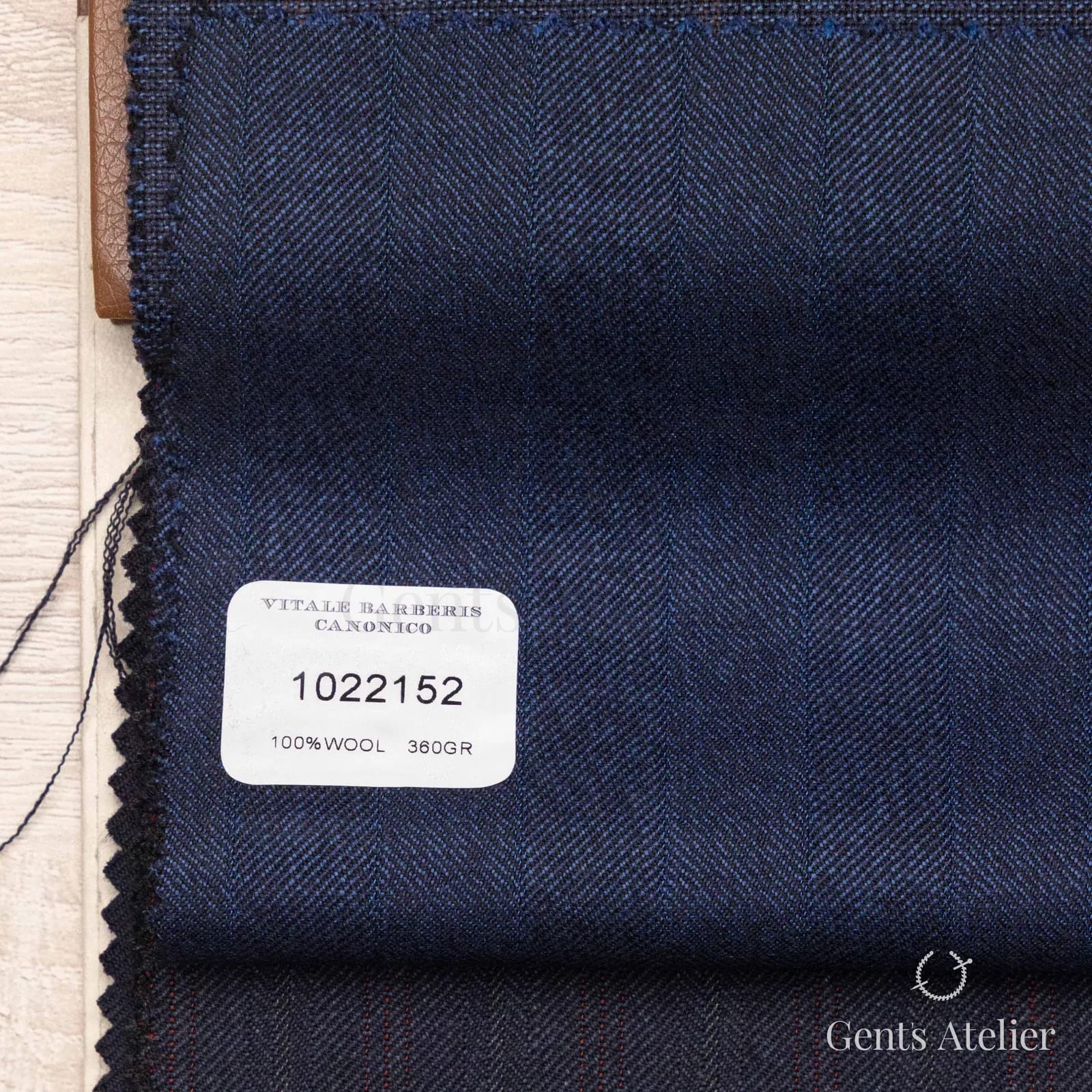 Образец ткани Vitale Barberis Canonico 1022152 с этикеткой, тёмно-синий