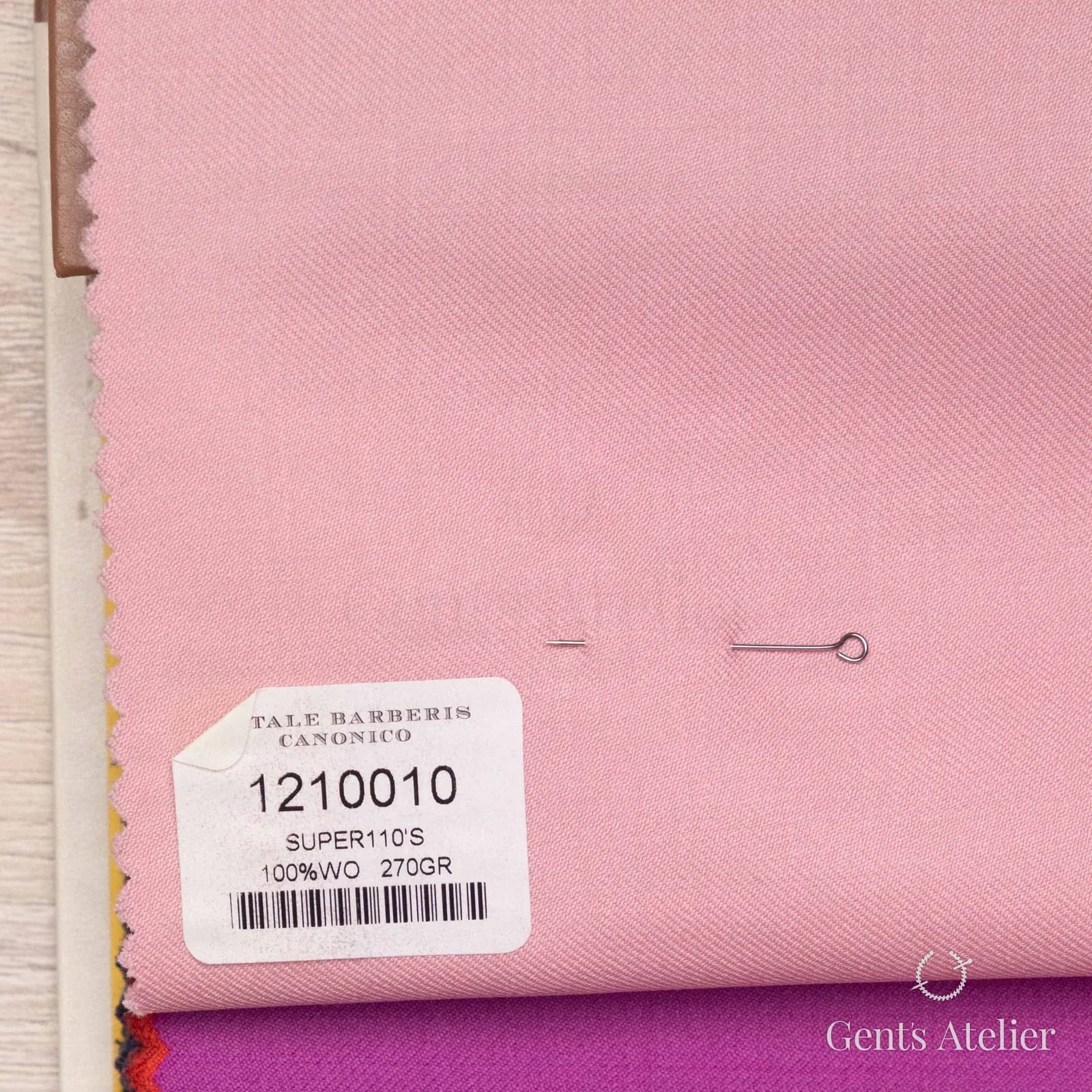 Образец ткани Vitale Barberis Canonico 1210010 с этикеткой, розовый