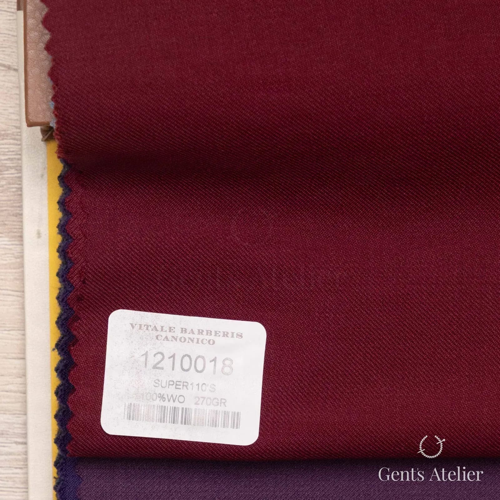 Образец ткани Vitale Barberis Canonico 1210018 с этикеткой, бордо