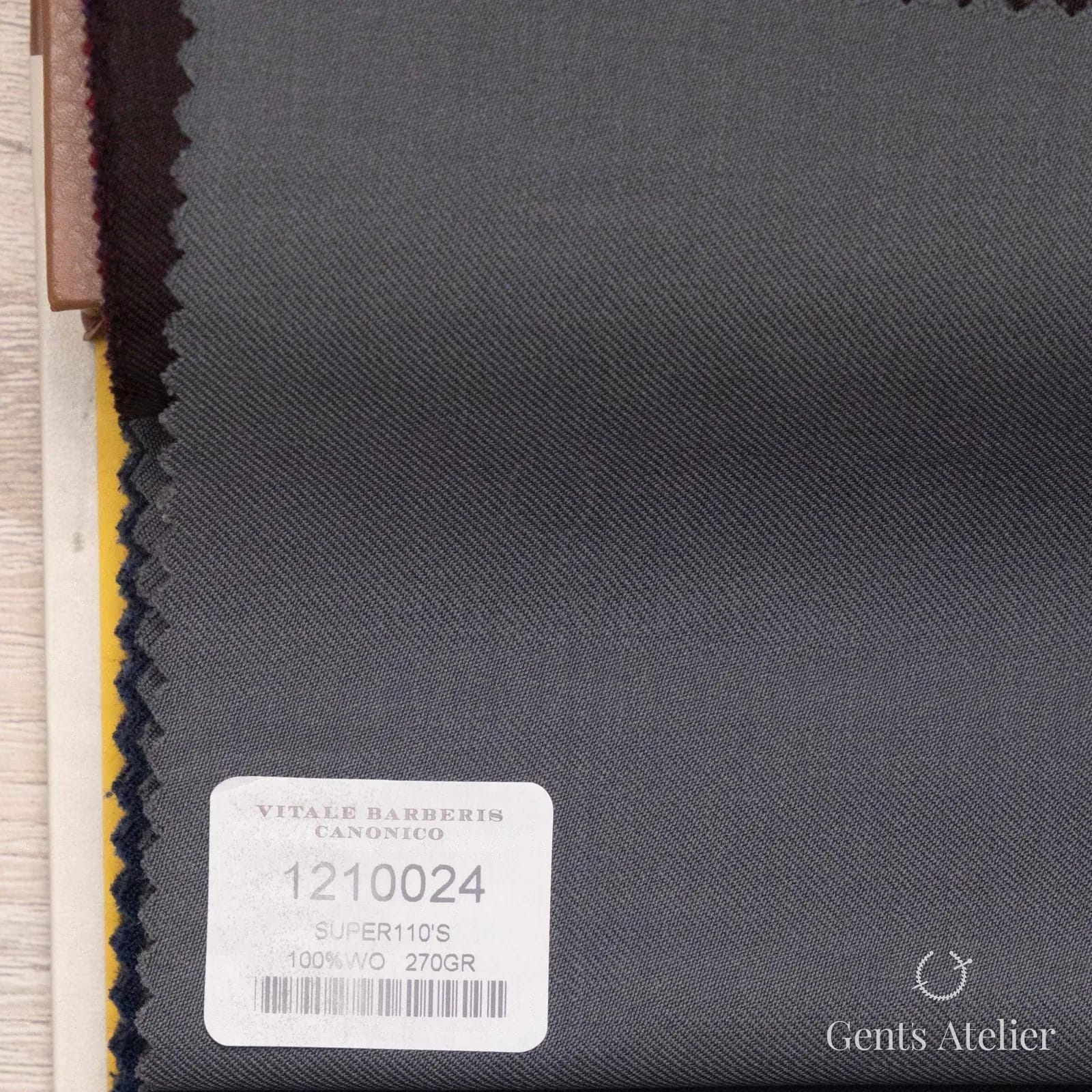Образец ткани Vitale Barberis Canonico 1210024 с этикеткой, серый средний
