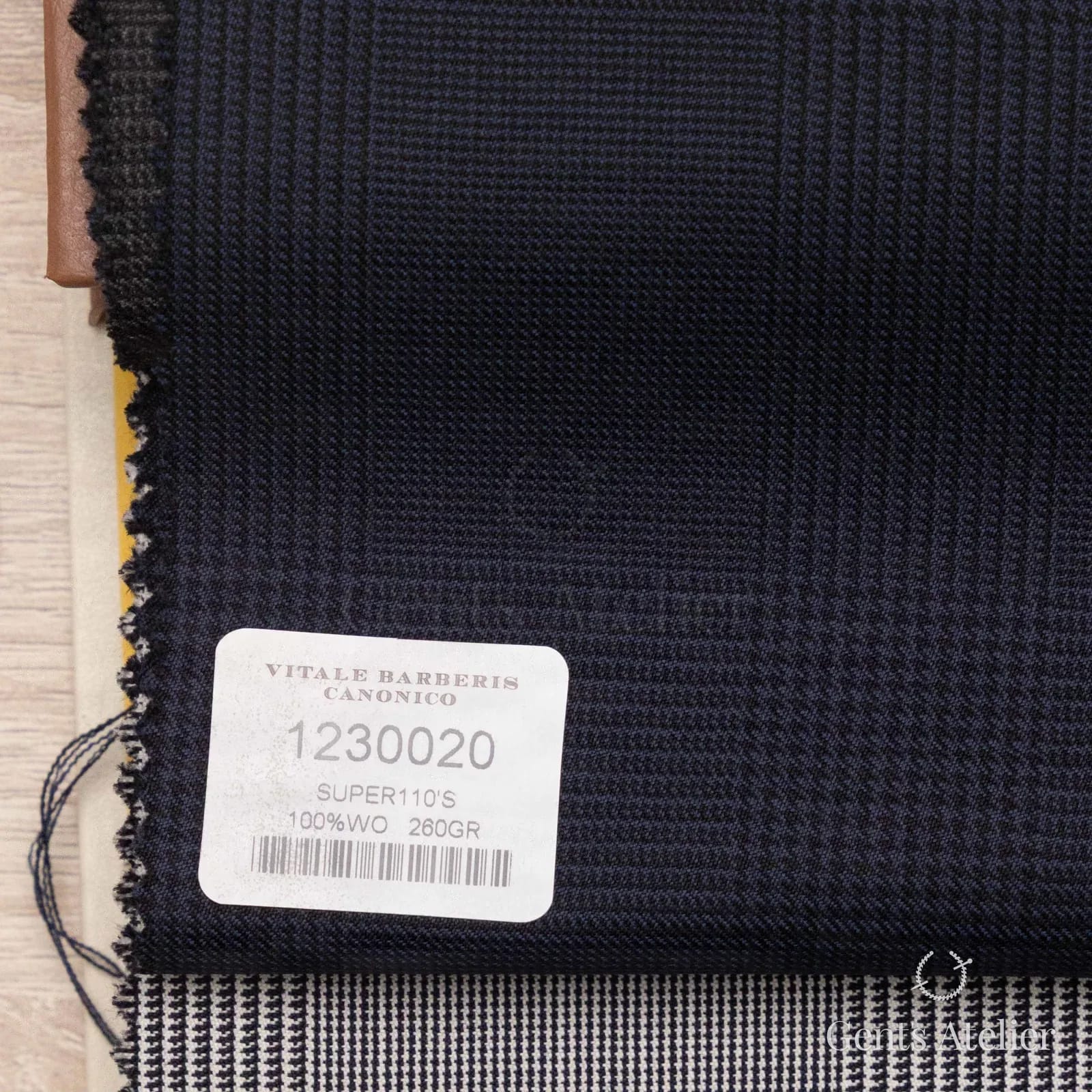 Образец ткани Vitale Barberis Canonico 1230020 с этикеткой, тёмно-синий