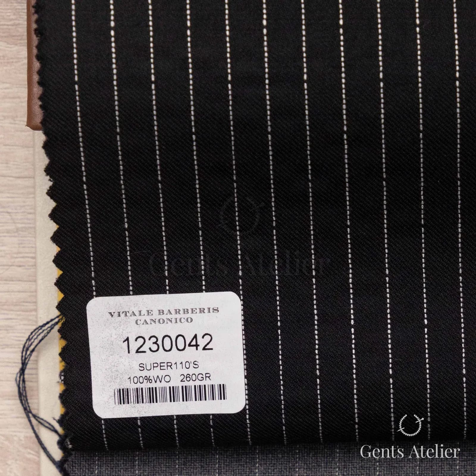 Образец ткани Vitale Barberis Canonico 1230042 с этикеткой, чёрный