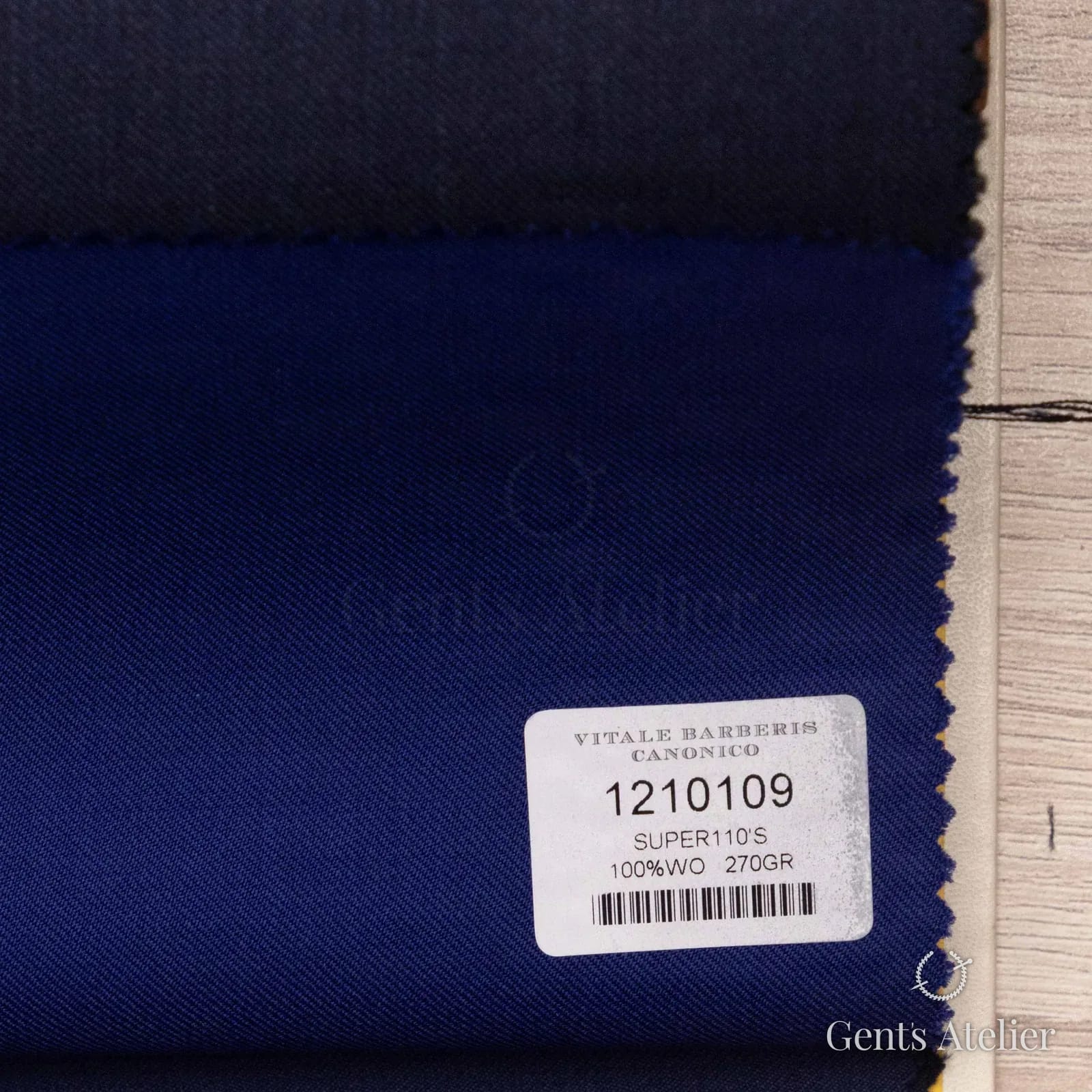 Образец ткани Vitale Barberis Canonico 1210109 с этикеткой, ярко-синий