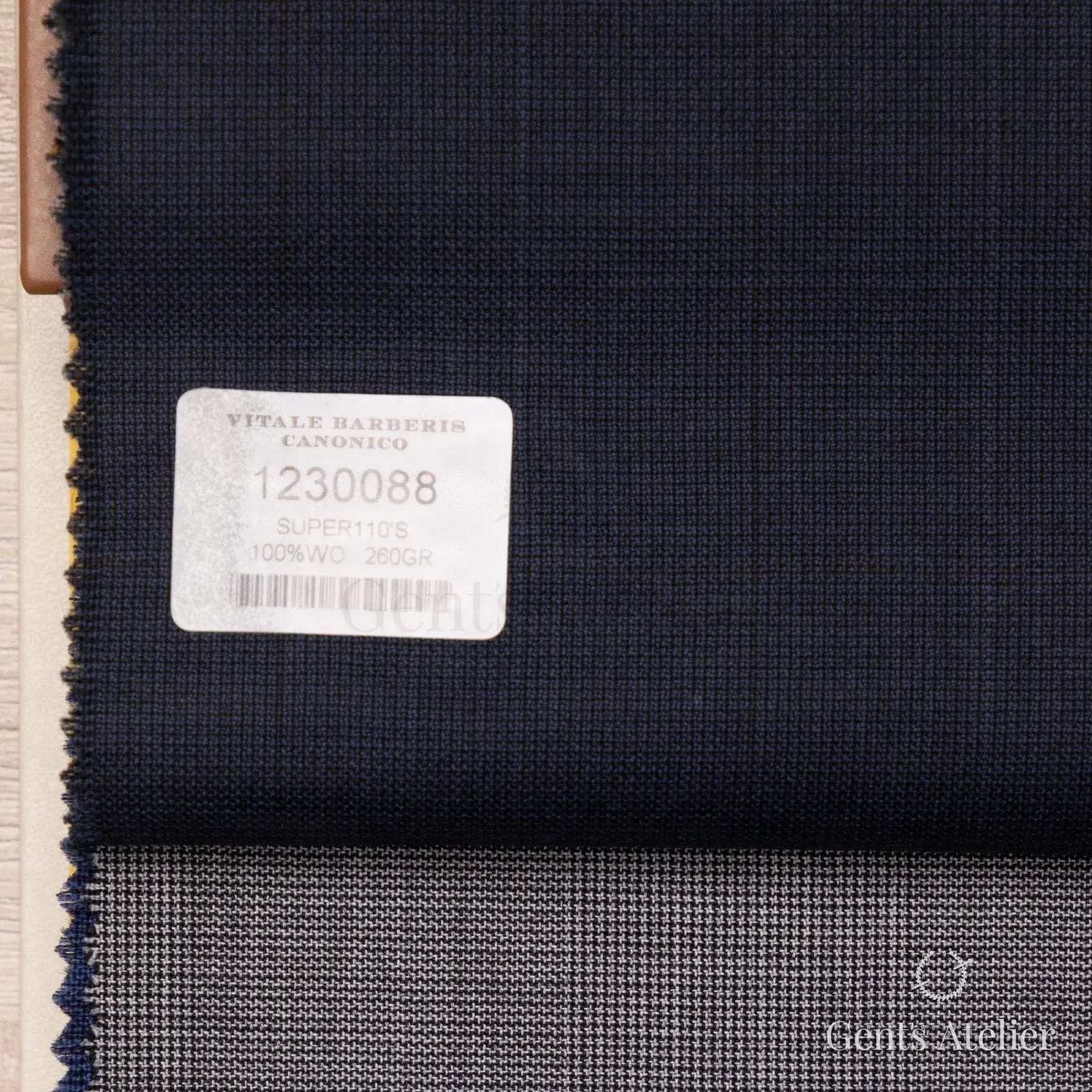 Образец ткани Vitale Barberis Canonico 1230088 с этикеткой, тёмно-синий