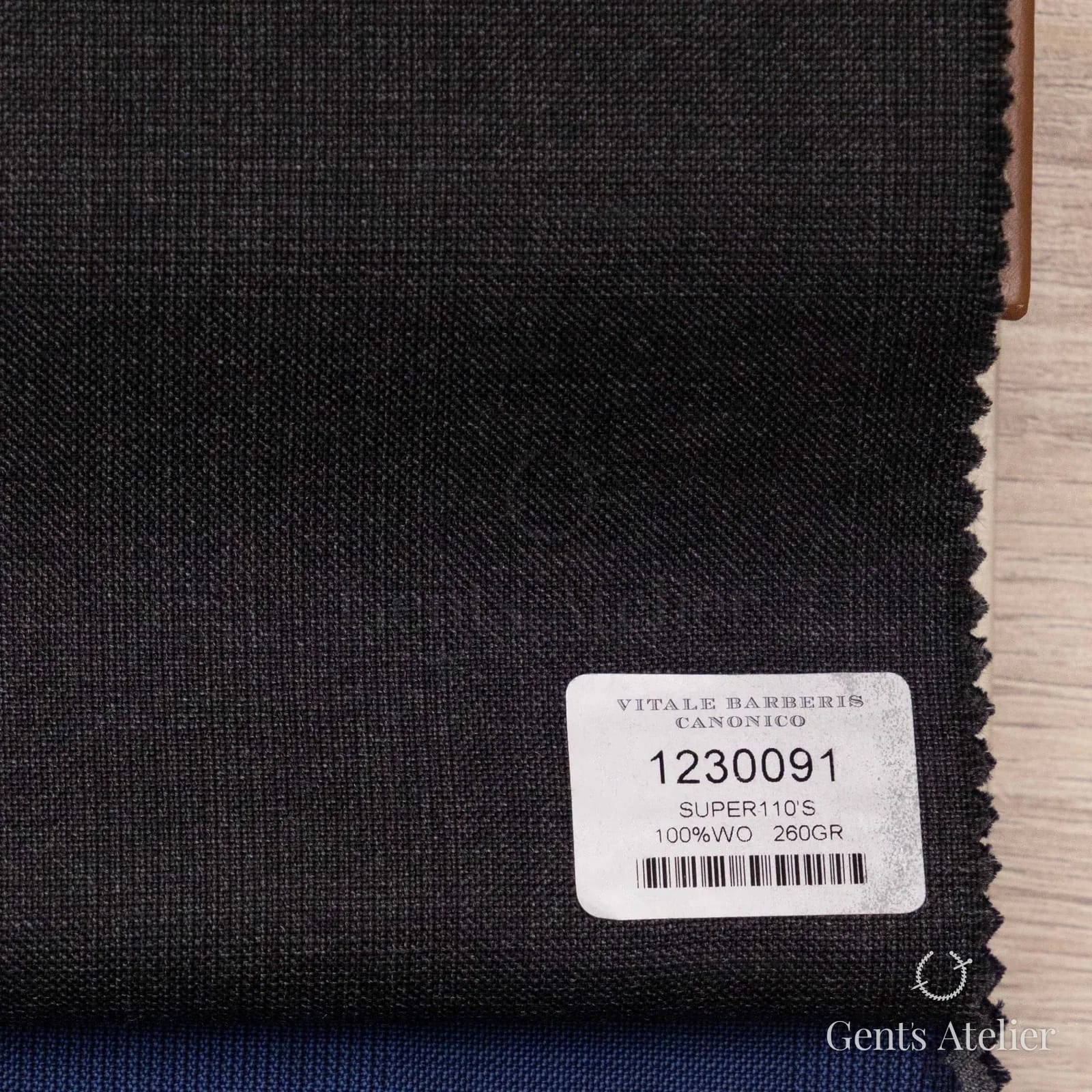 Образец ткани Vitale Barberis Canonico 1230091 с этикеткой, тёмно-серый