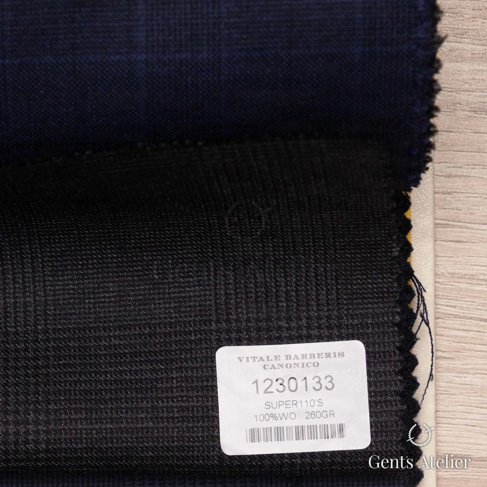 Образец ткани Vitale Barberis Canonico 1230133 с этикеткой, тёмно-серый