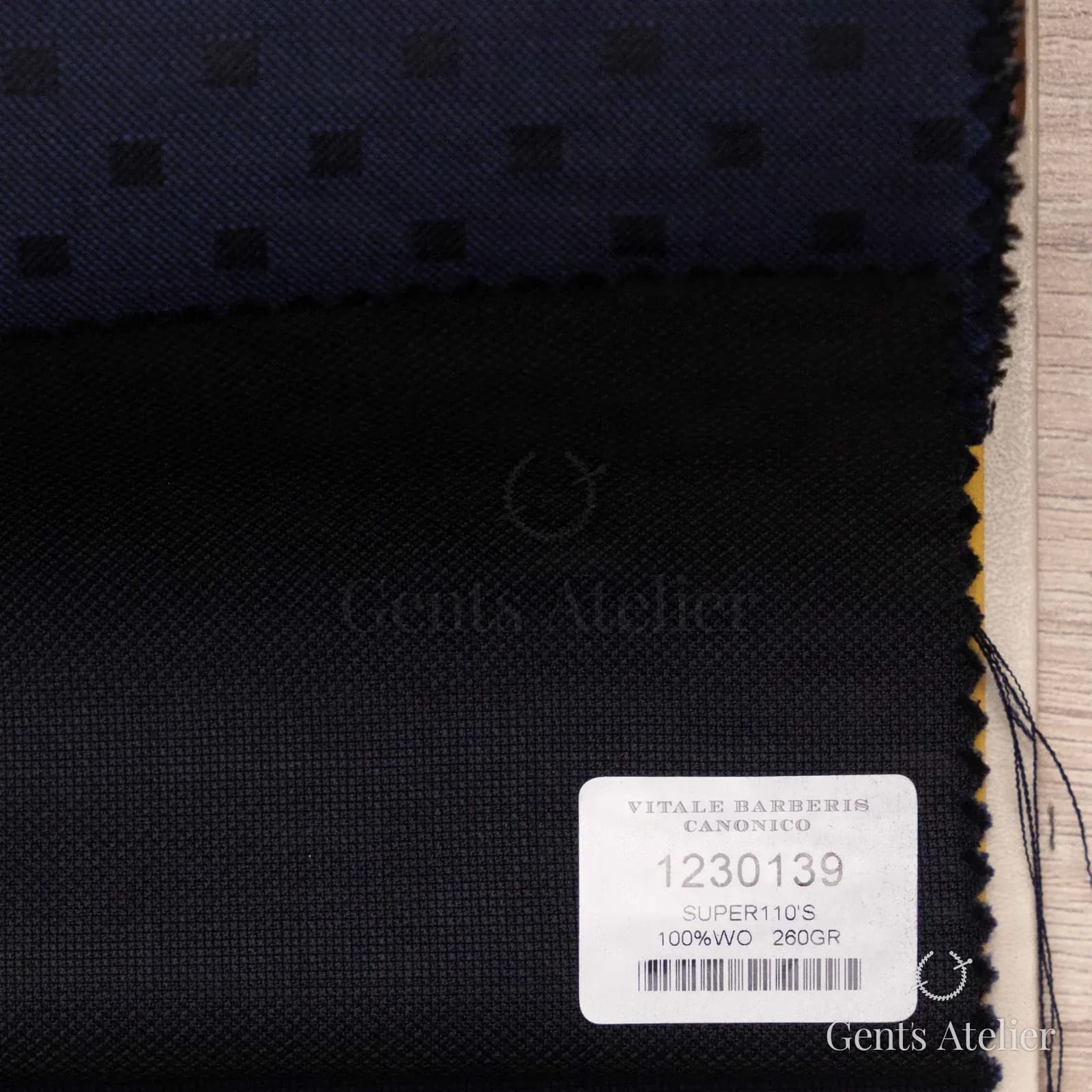 Образец ткани Vitale Barberis Canonico 1230139 с этикеткой, тёмно-синий