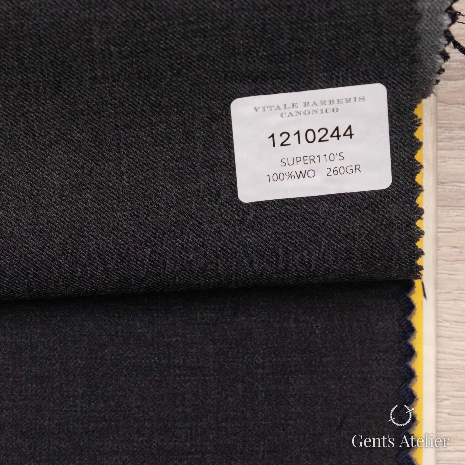 Образец ткани Vitale Barberis Canonico 1210244 с этикеткой, тёмно-серый