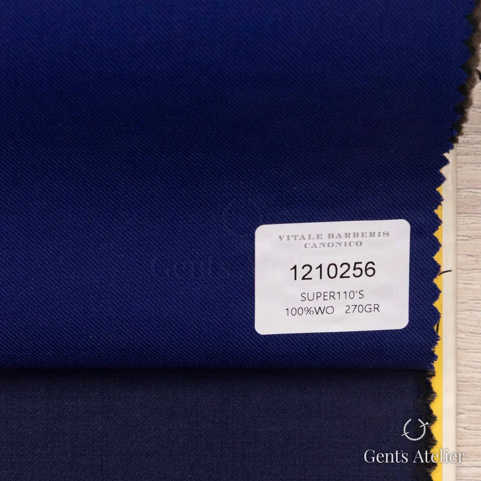 Образец ткани Vitale Barberis Canonico 1210256 с этикеткой, ярко-синий