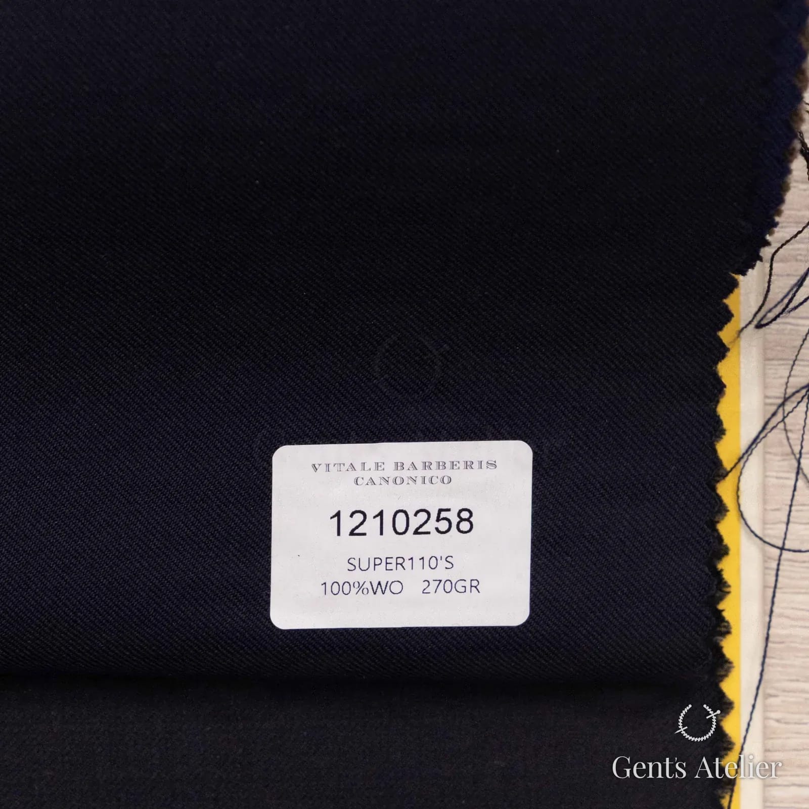 Образец ткани Vitale Barberis Canonico 1210258 с этикеткой, тёмно-синий почти чёрный