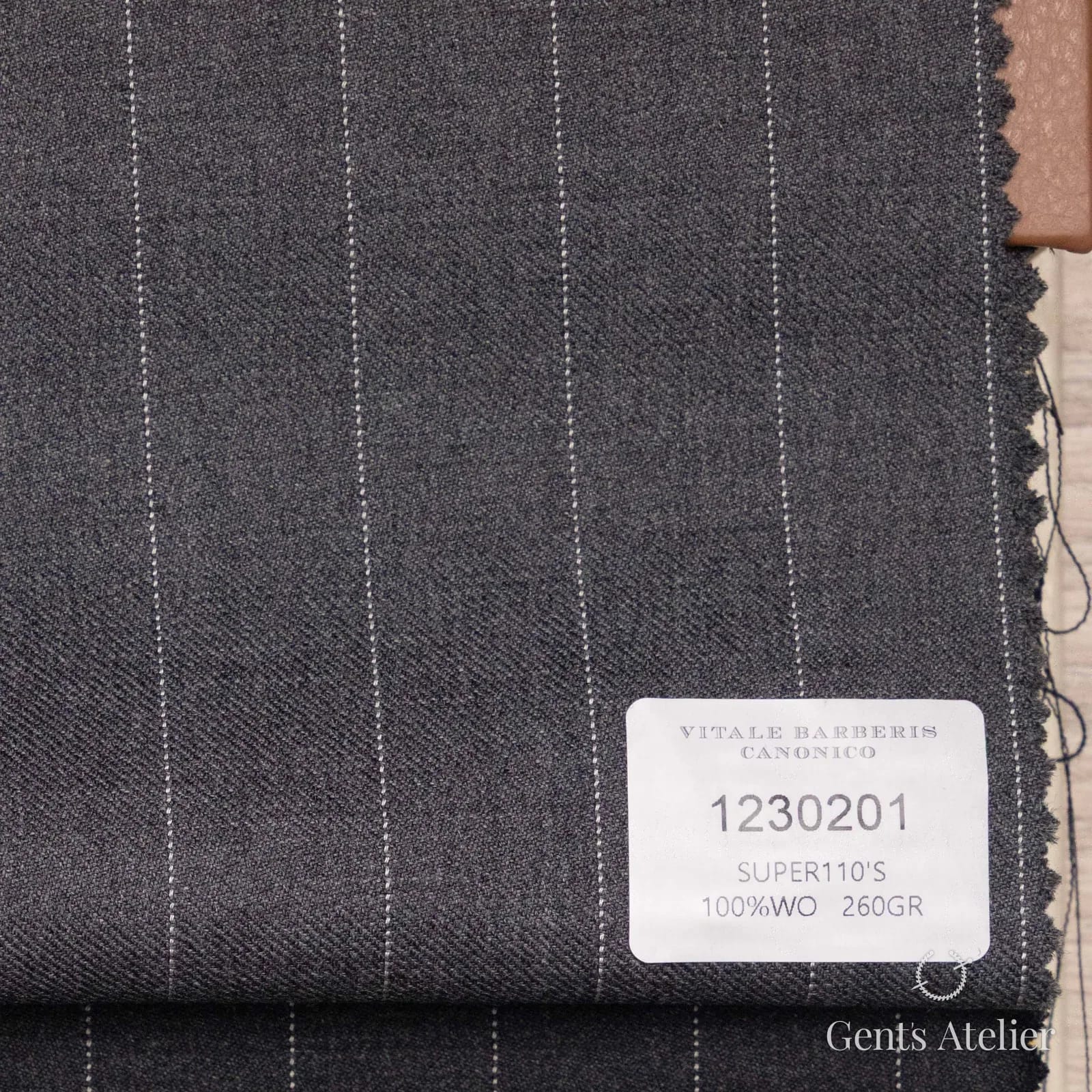 Образец ткани Vitale Barberis Canonico 1230201 с этикеткой, тёмно-серый