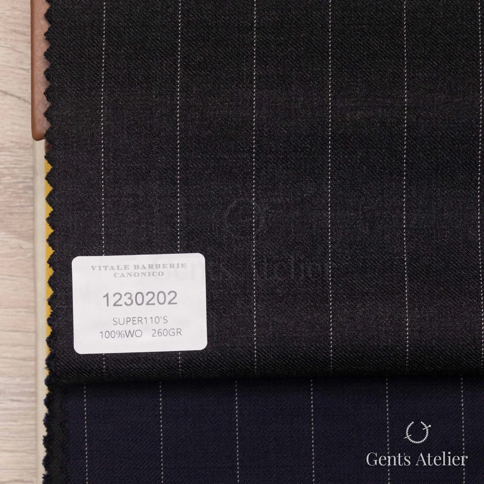 Образец ткани Vitale Barberis Canonico 1230202 с этикеткой, тёмно-синий