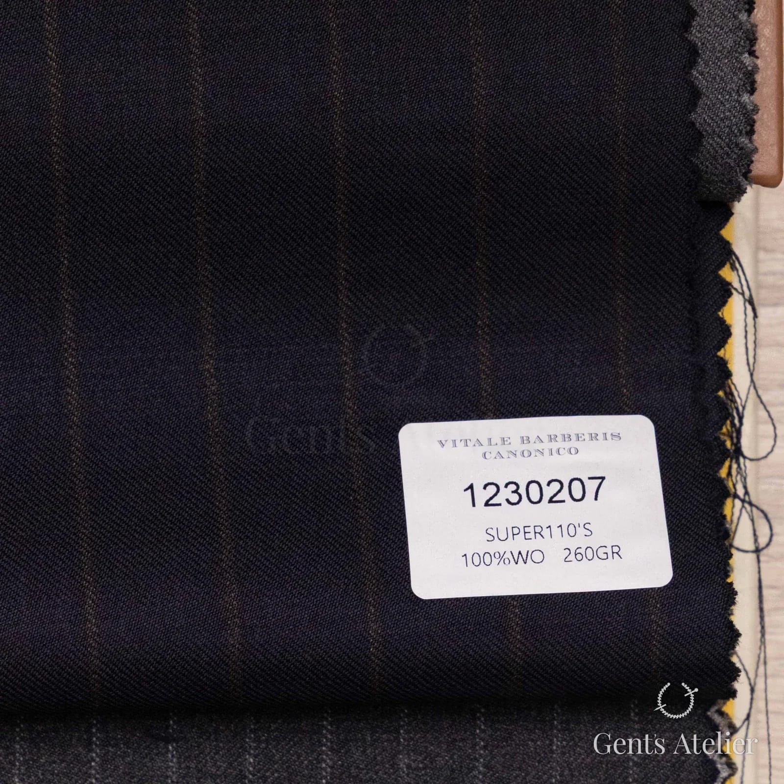 Образец ткани Vitale Barberis Canonico 1230207 с этикеткой, тёмно-синий