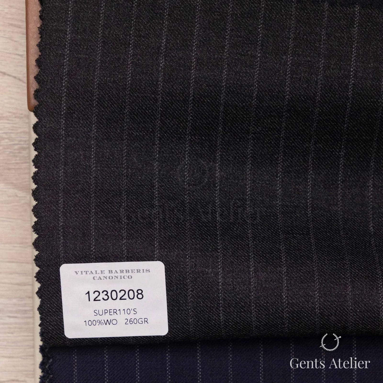Образец ткани Vitale Barberis Canonico 1230208 с этикеткой, тёмно-синий