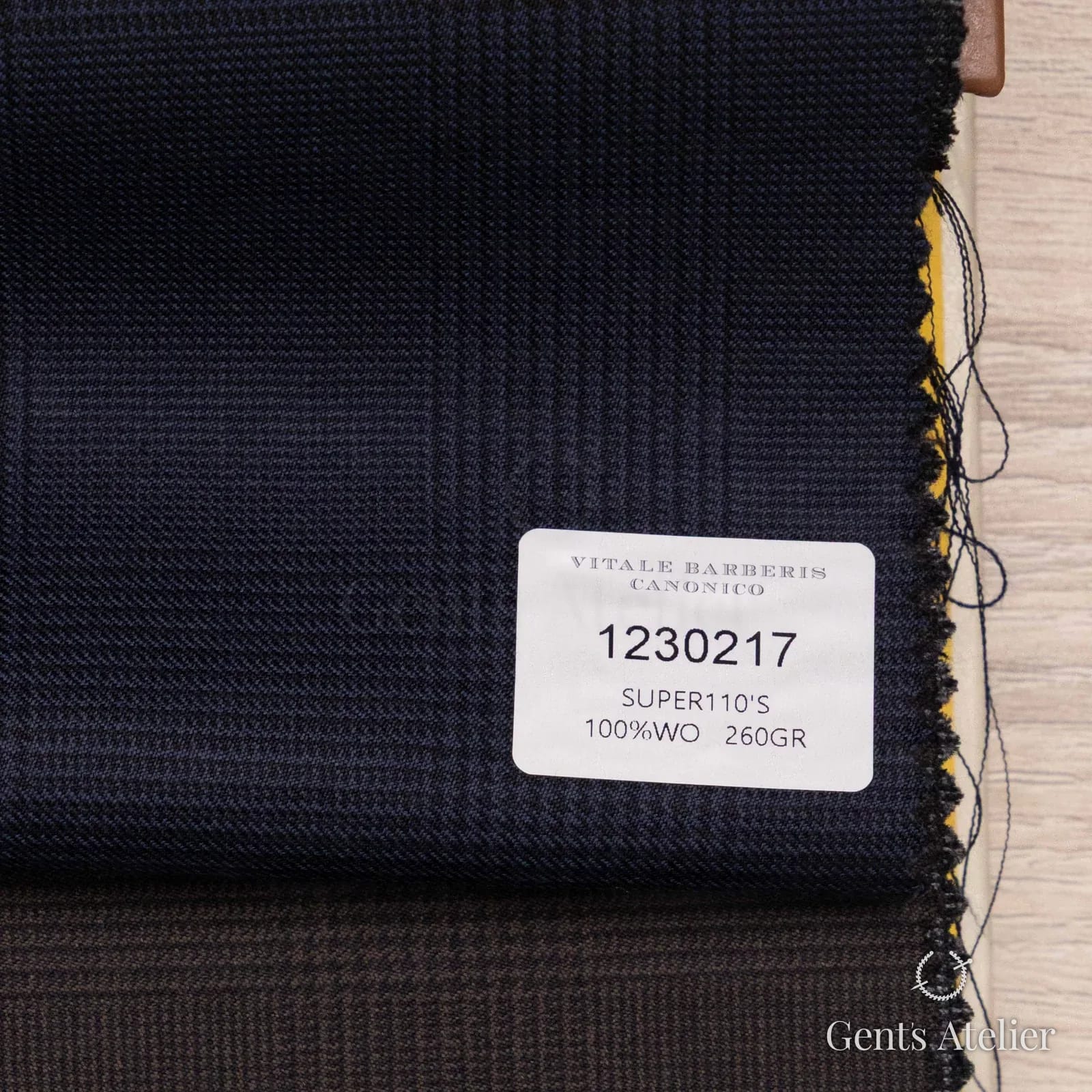 Образец ткани Vitale Barberis Canonico 1230217 с этикеткой, тёмно-синий
