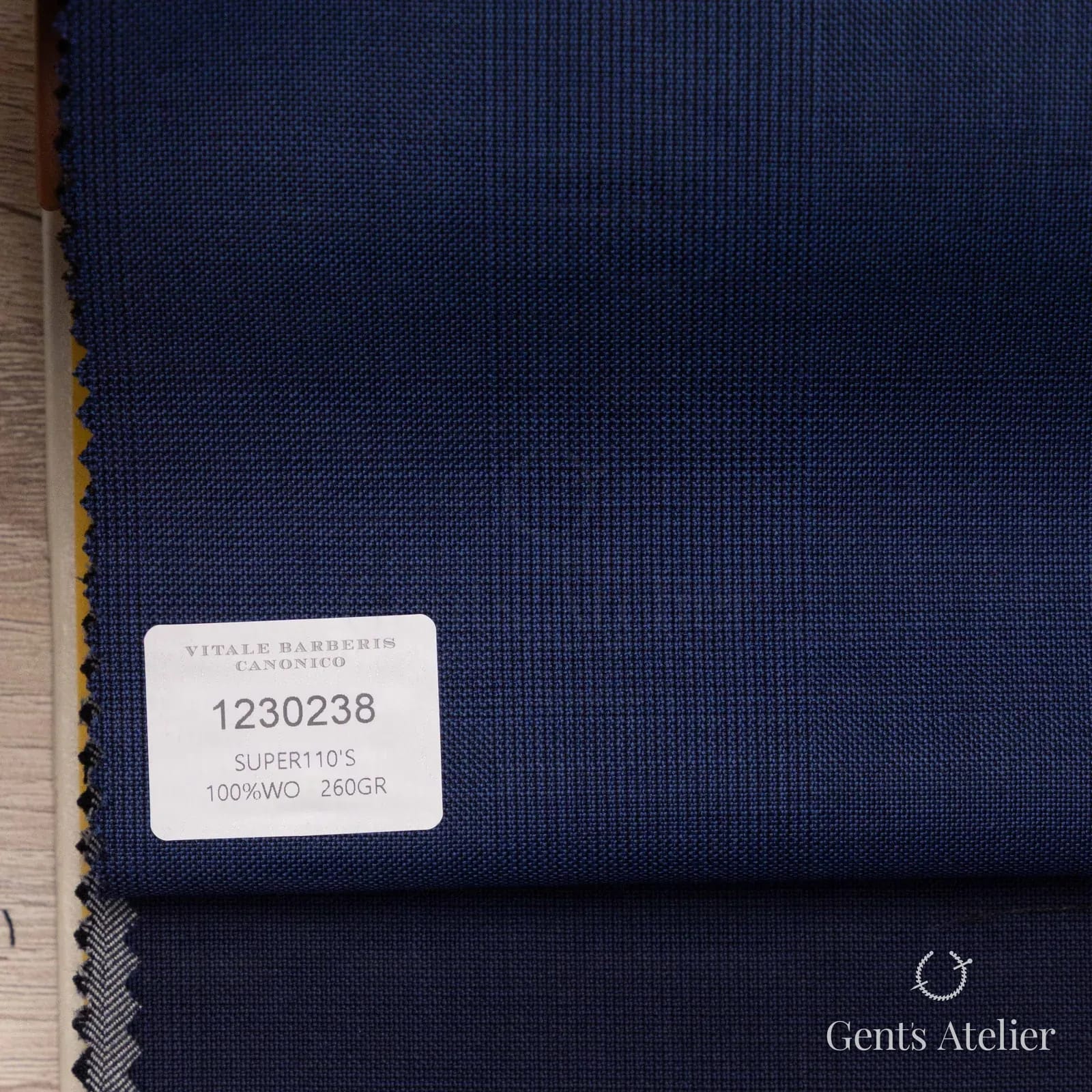 Образец ткани Vitale Barberis Canonico 1230238 с этикеткой, ярко-синий