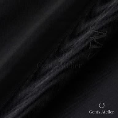 Драпировка ткани Gladson Black - My Initials - B крупным планом