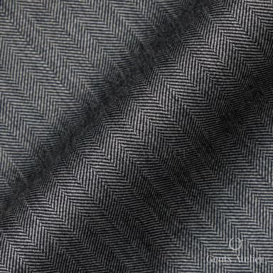 Драпировка ткани Stylbiella 34822 крупным планом