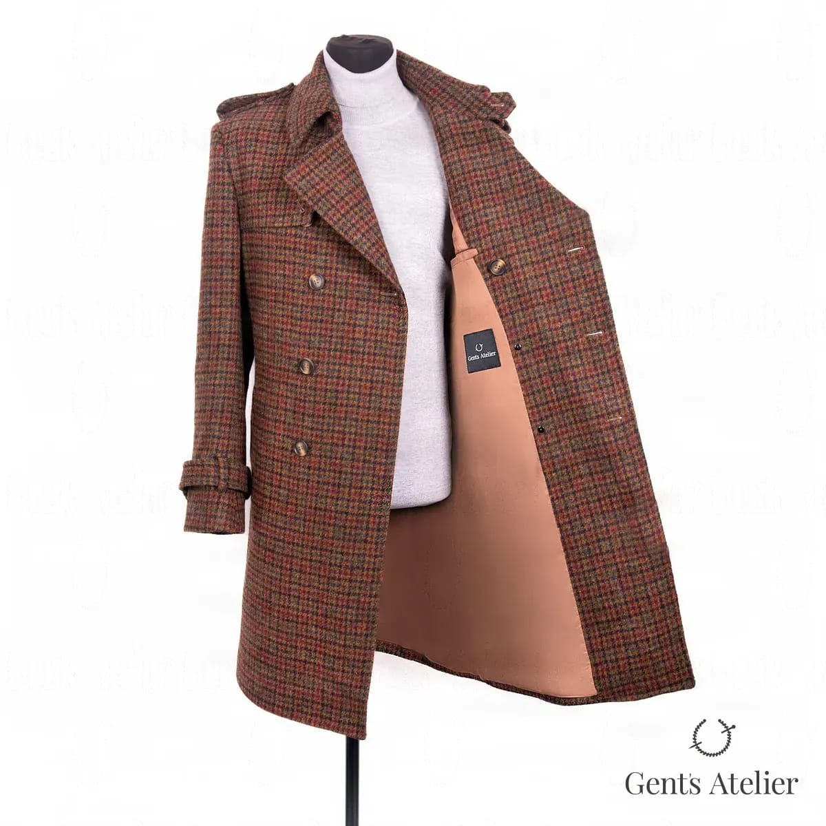 Пальто из шерсти английского производителя Harris Tweed - Спереди