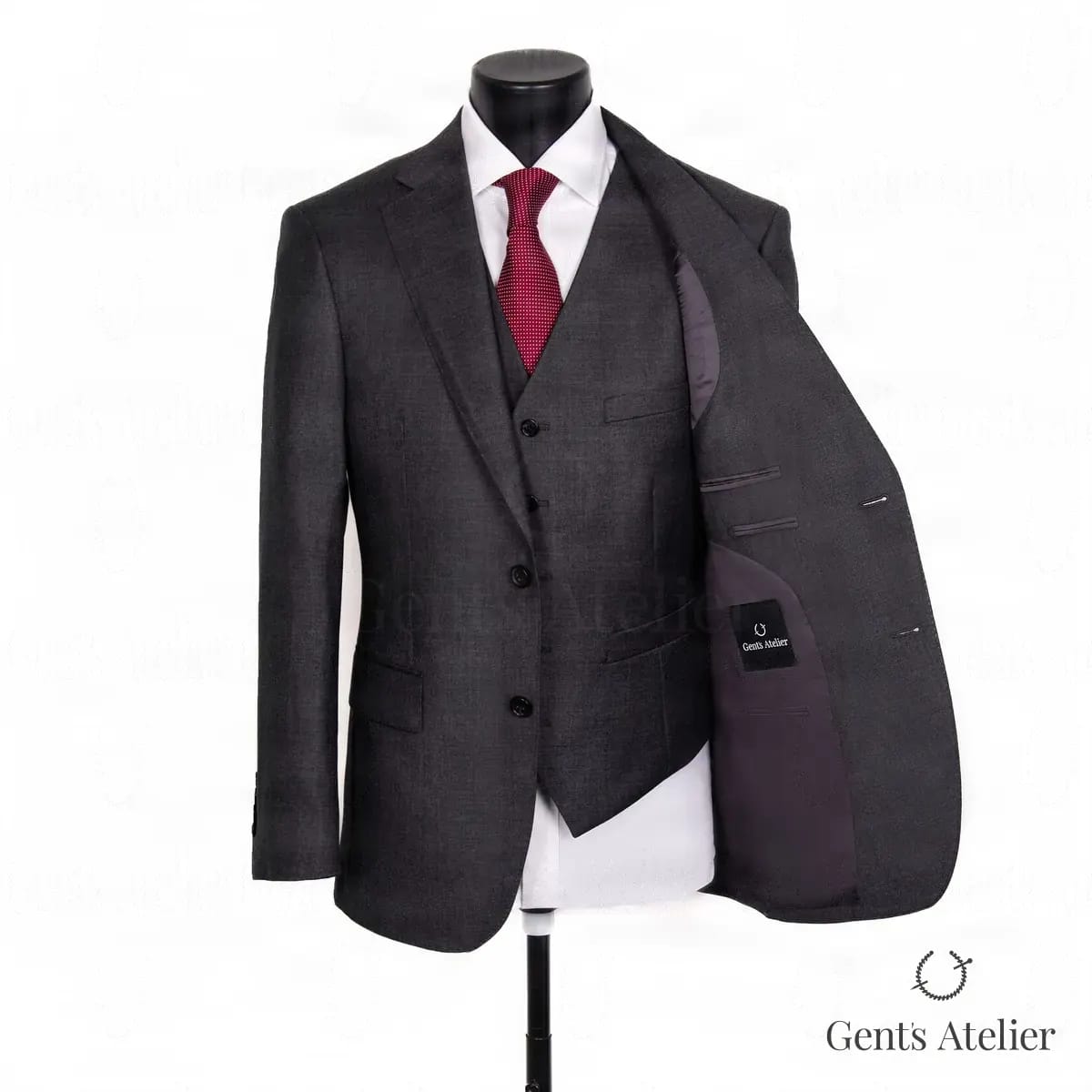 Костюм-тройка из итальянской ткани Vitale Barberis Canonico с однобортным жилетом и подкладкой в тон - Спереди